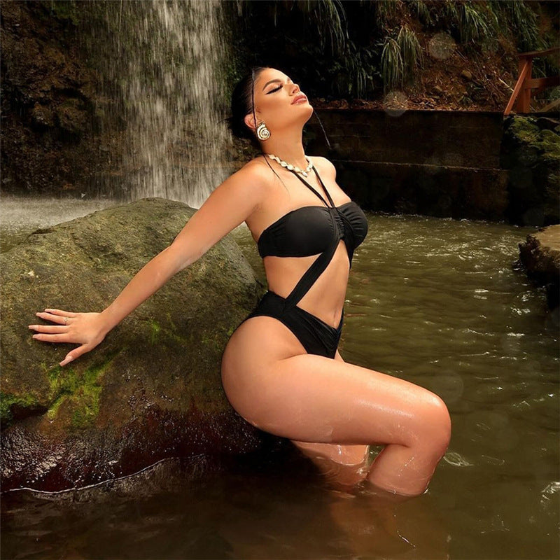 Dame Cut-Out Bikini-sæt med bindebånd og figurnærende design Stilla