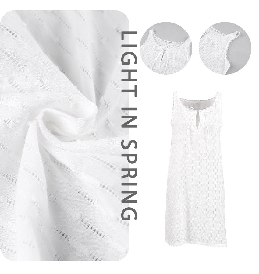 Dame afslappet sommernatkjole med fint strukturmuster og justerbare stropper Stilla