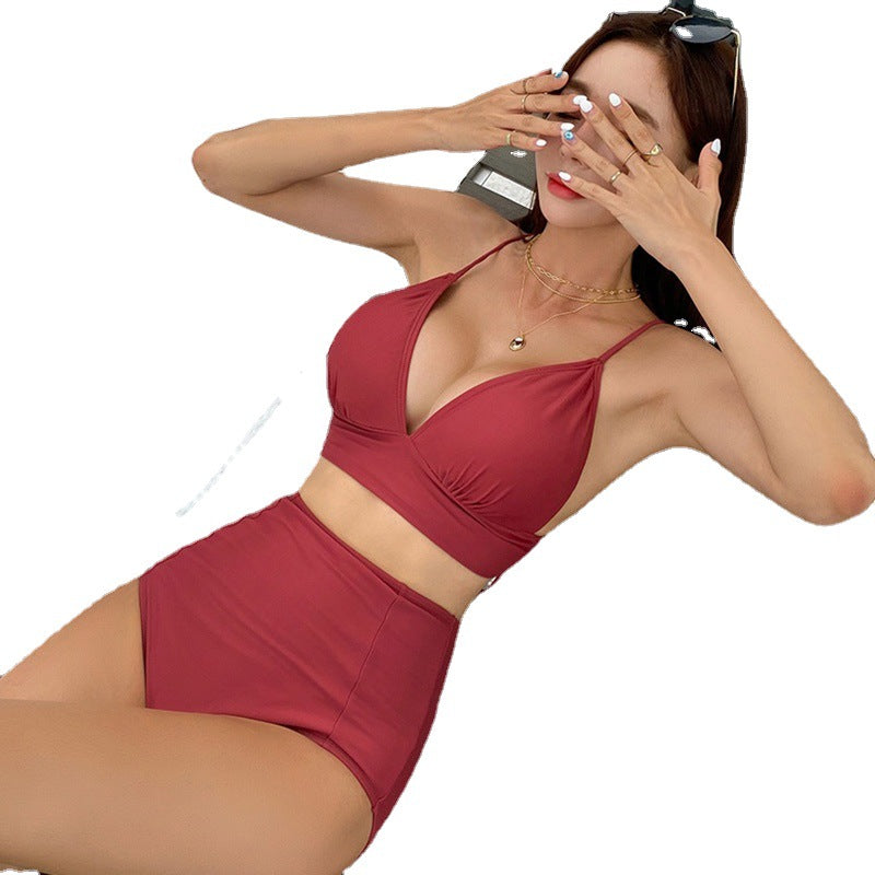 Dame bikini-sæt med højt skåret talje-bund og elegant trekant-top Stilla