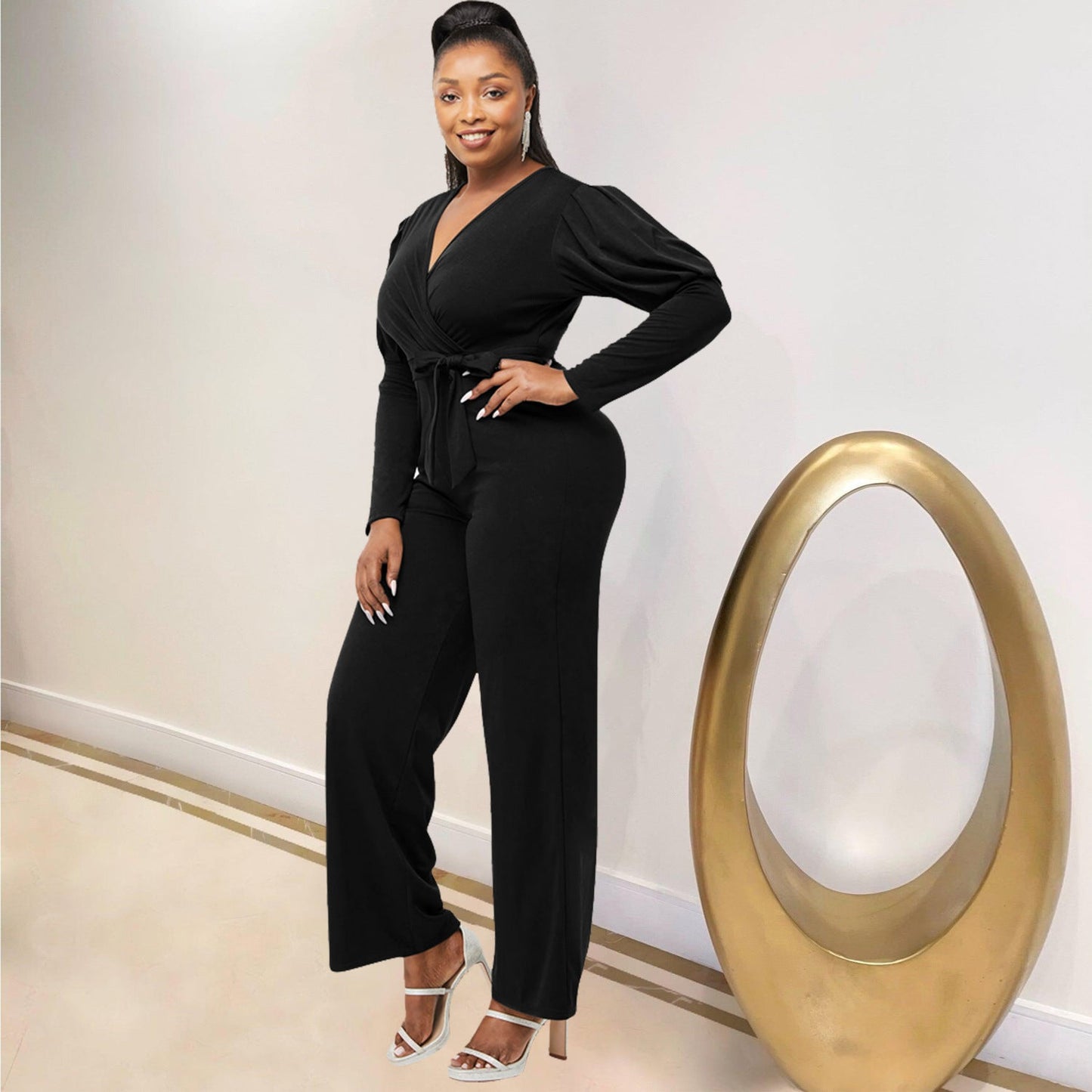 Stilla | Elegant Langærmet V-hals Bælte Jumpsuit