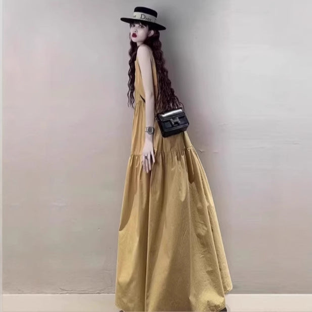 Dame afslappet maxikjole med voluminøs nederdel og asymmetrisk design Stilla