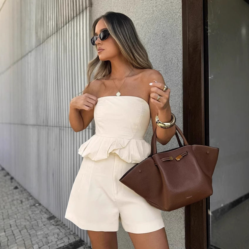 Dame Cropped Top med voluminøs flæseafslutning og figursyet snit Stilla