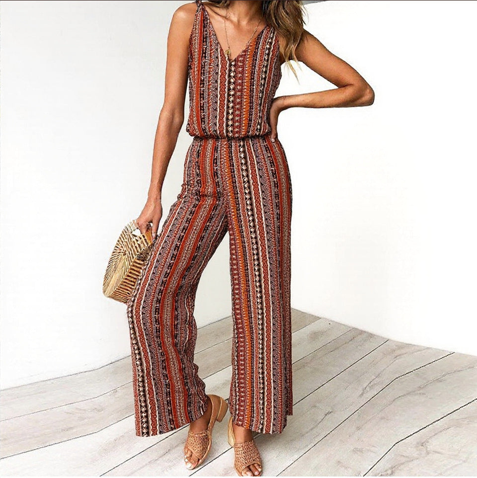 Dame jumpsuit med dyb V-udskæring og vidde ben i et etnodesign Stilla