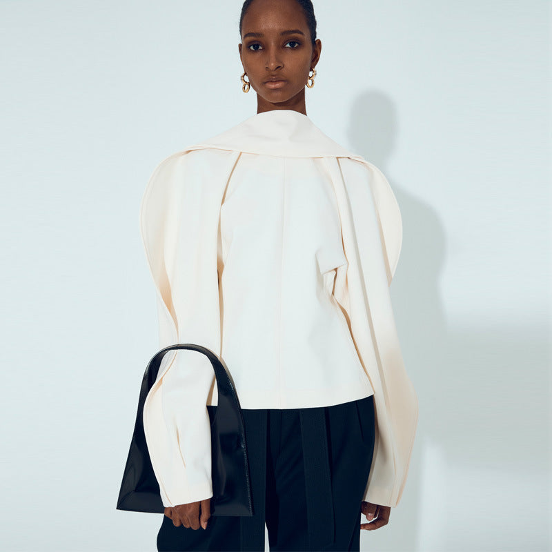 Dame elegant bluse med voluminøse ærmer og stylish ståkrave Stilla