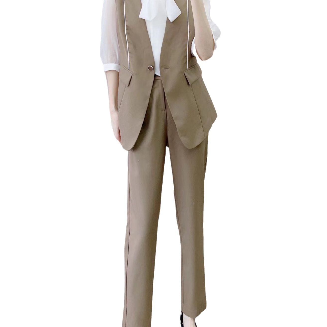 Dame Elegant Blazer-Bukser-Sæt med raffinerede detaljer og moderne snit Stilla