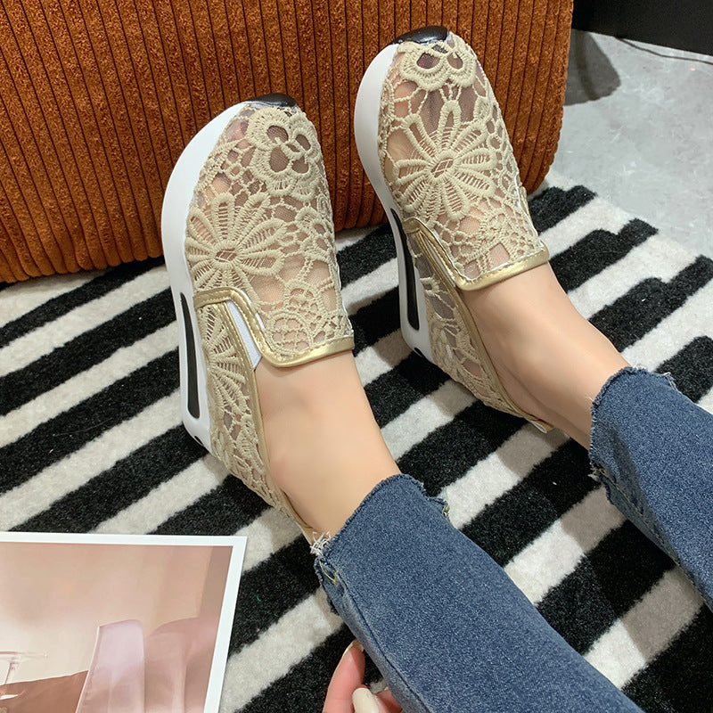 Dame slippers lavet af åndbart og elastisk spidsmateriale med polstret indersål Stilla