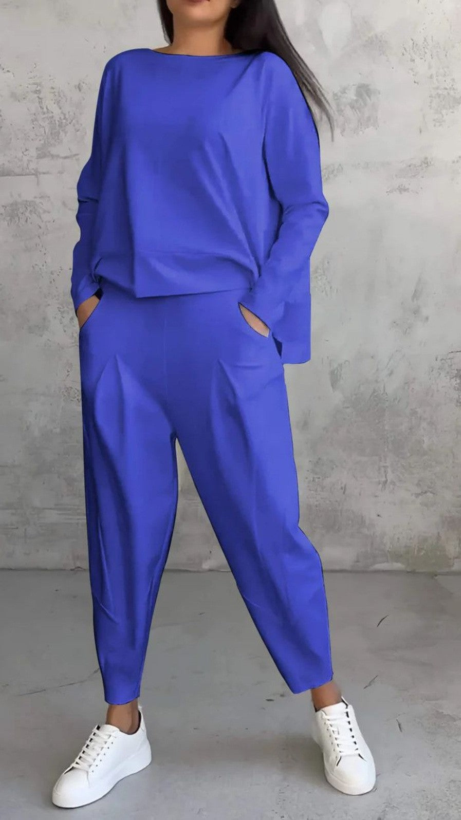 Dame afslappet jumpsuit-sæt med fashionable oversized snit og praktiske lommer Stilla