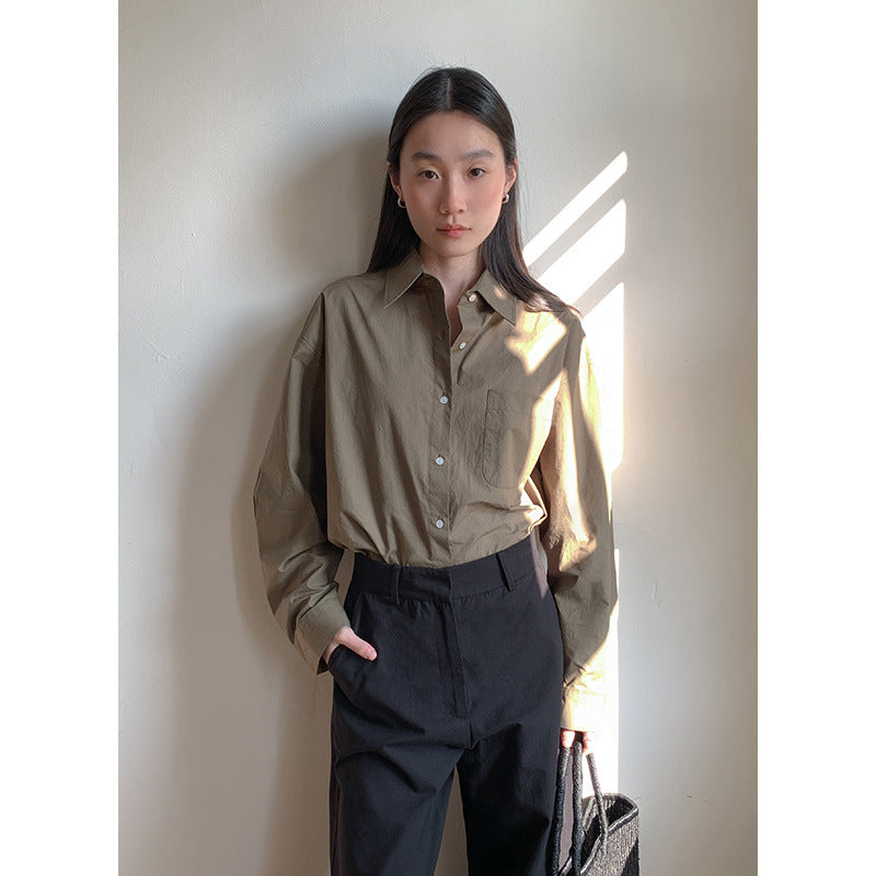 Dame afslappet oversized skjorte med fin struktur og brystlomme Stilla