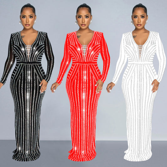 Dame Eksklusiv Aftenkjole med glitrende Pailletter og dyb V-udskæring Stilla