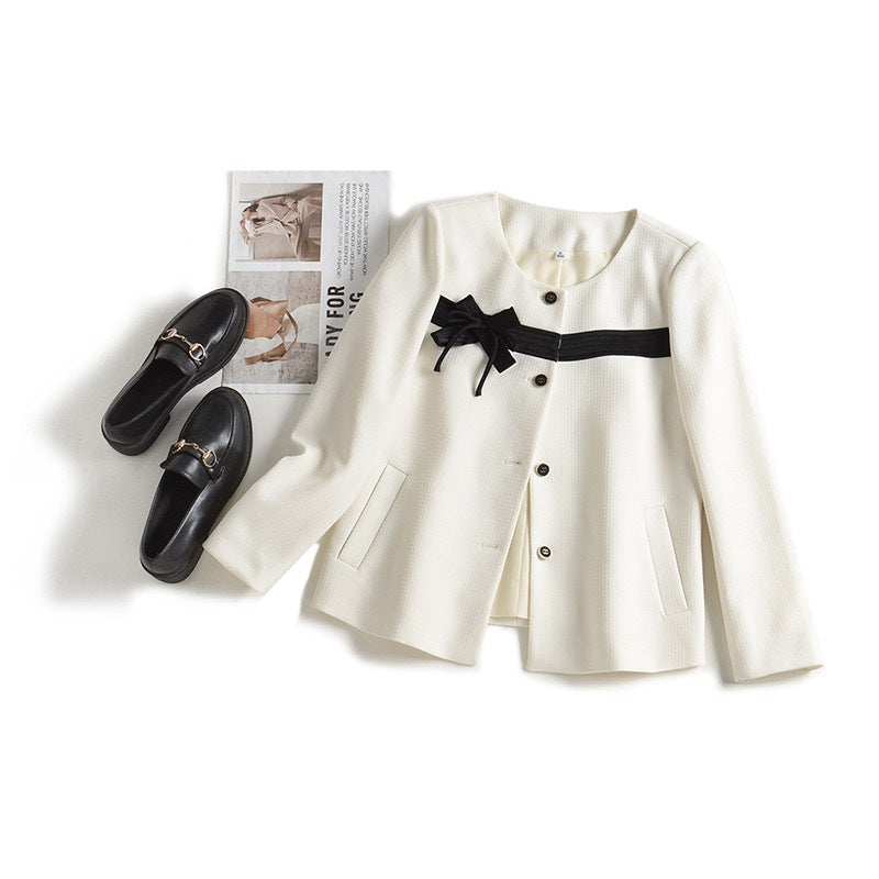 Dame Elegant Blazerjakke med trendy talje bælte og diskret sløjfeapplikation Stilla