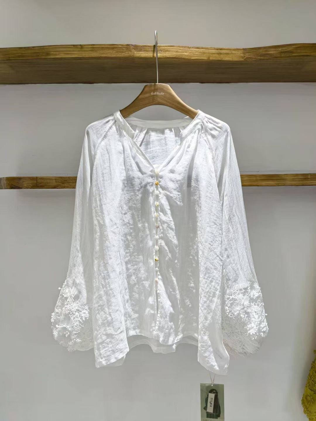 Dame Elegant Bluse med Blonder og Knapper Stilla