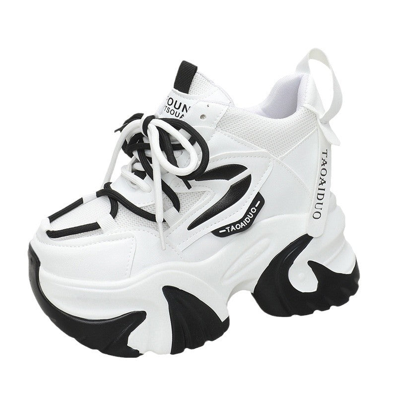 Dame Chunky Sneakers med futuristisk design og skridsikker profileret sål Stilla