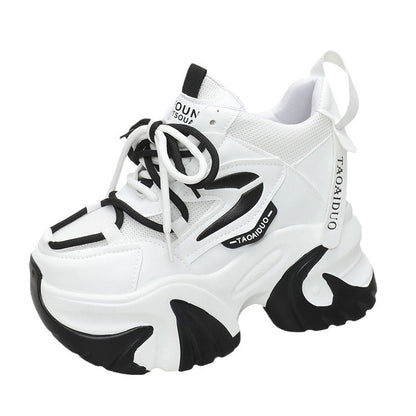 Dame Chunky Sneakers med futuristisk design og skridsikker profileret sål Stilla