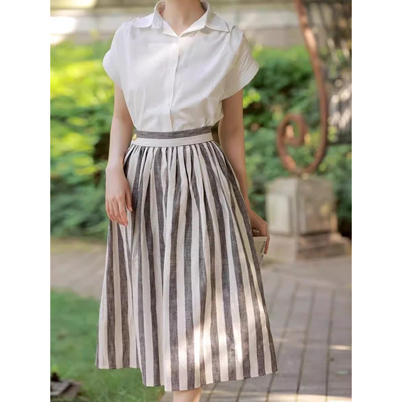 Dame afslappet kortærmet bluse med klassisk krave og moderne snit Stilla