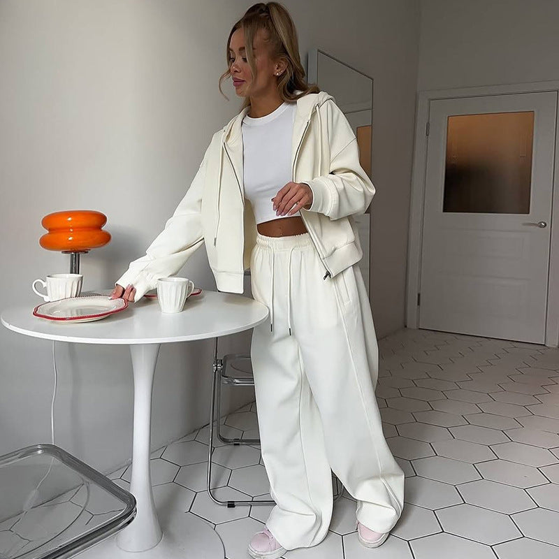 Dame afslappet lounge sæt lavet af blødt, åndbart materiale med hættejakke og løstsiddende bukser Stilla