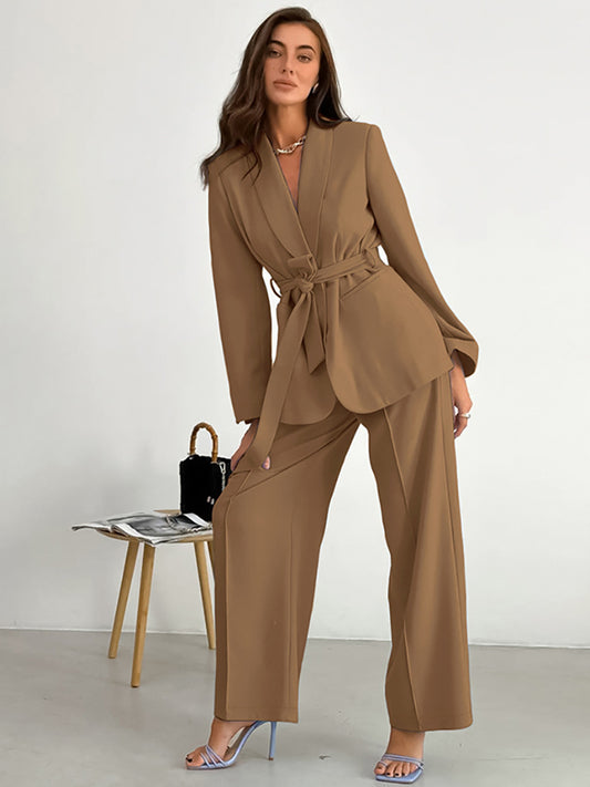 Dame elegant blazer- og bukseensemble med tætsiddende snit og bredt ben Stilla