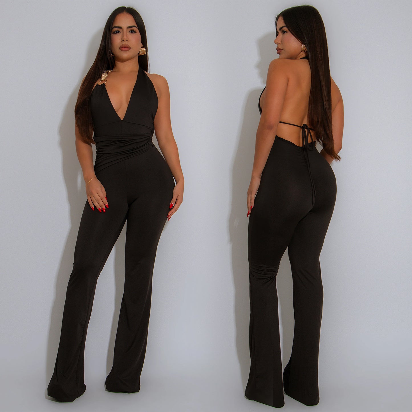Dame Elegant Flydende Jumpsuit med dyb V-udskæring og tætsiddende silhuet Stilla