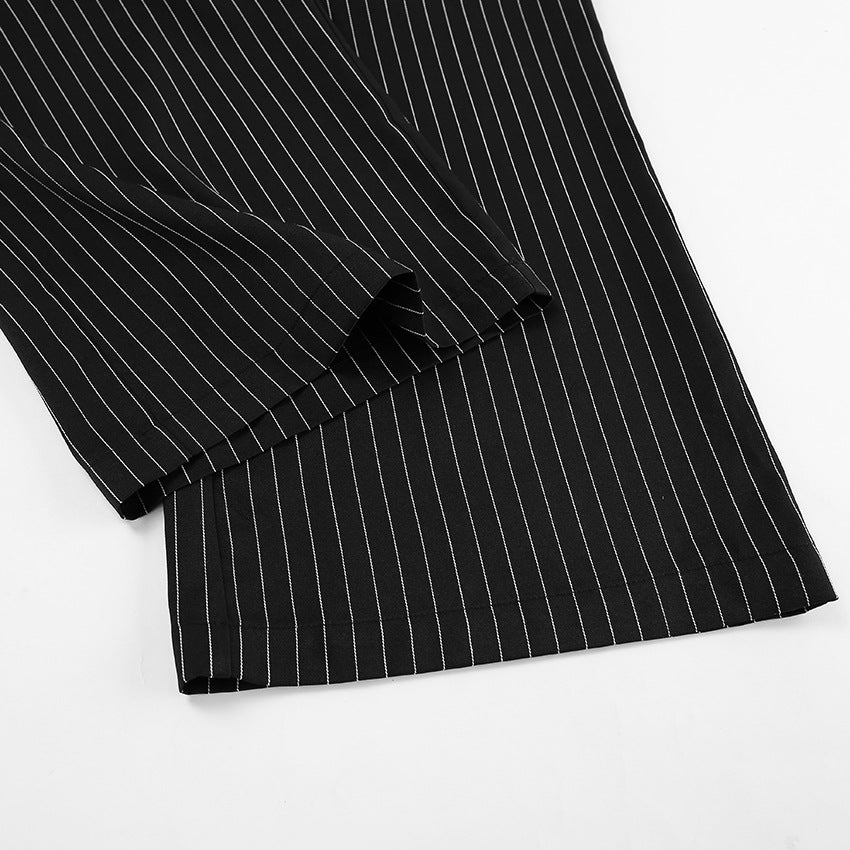 Dame jakkesæt-jumpsuit med smal pasform og figursyet design Stilla