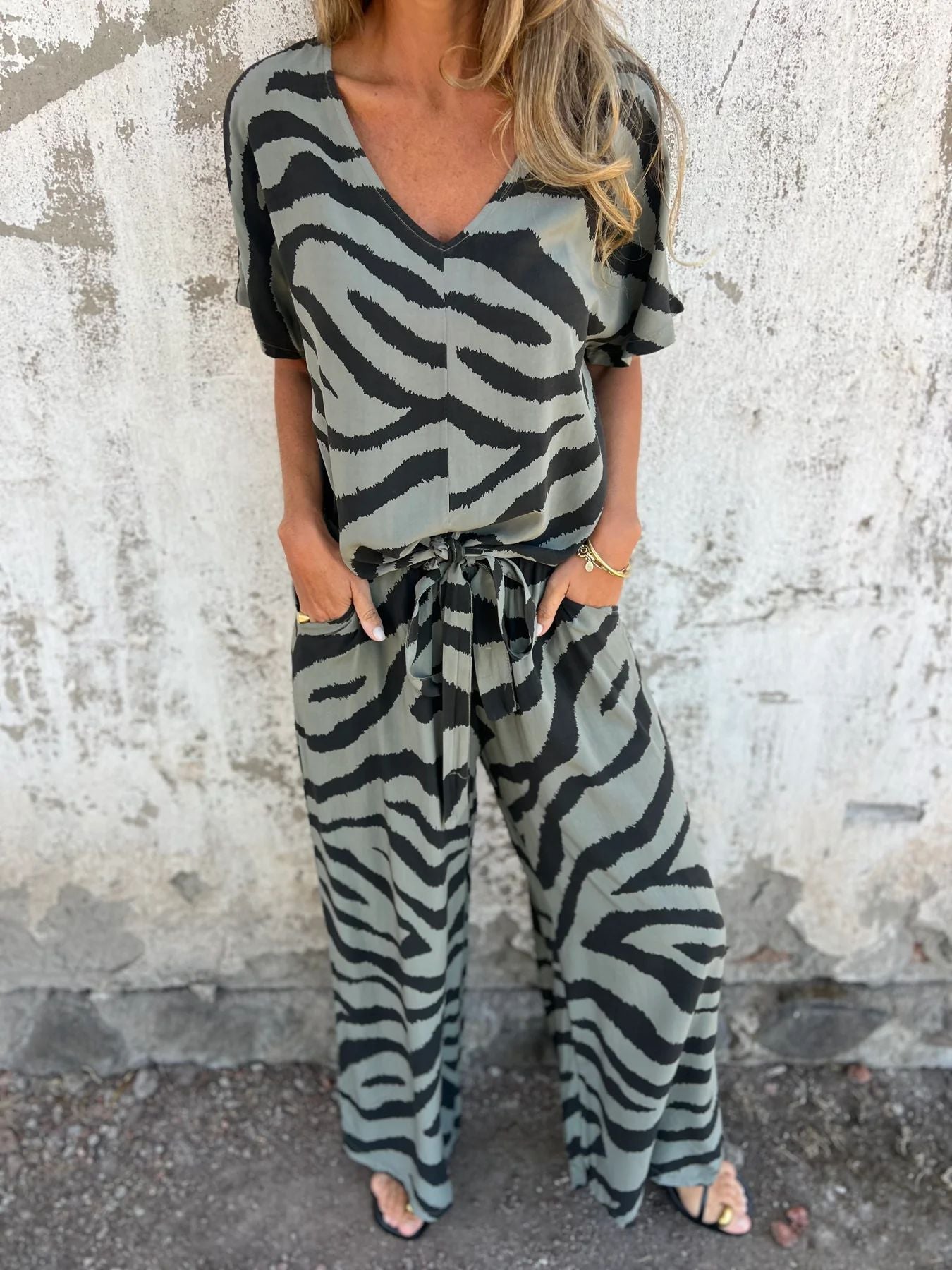 Damer elegant jumpsuit med afslappet tigerdesign Stilla