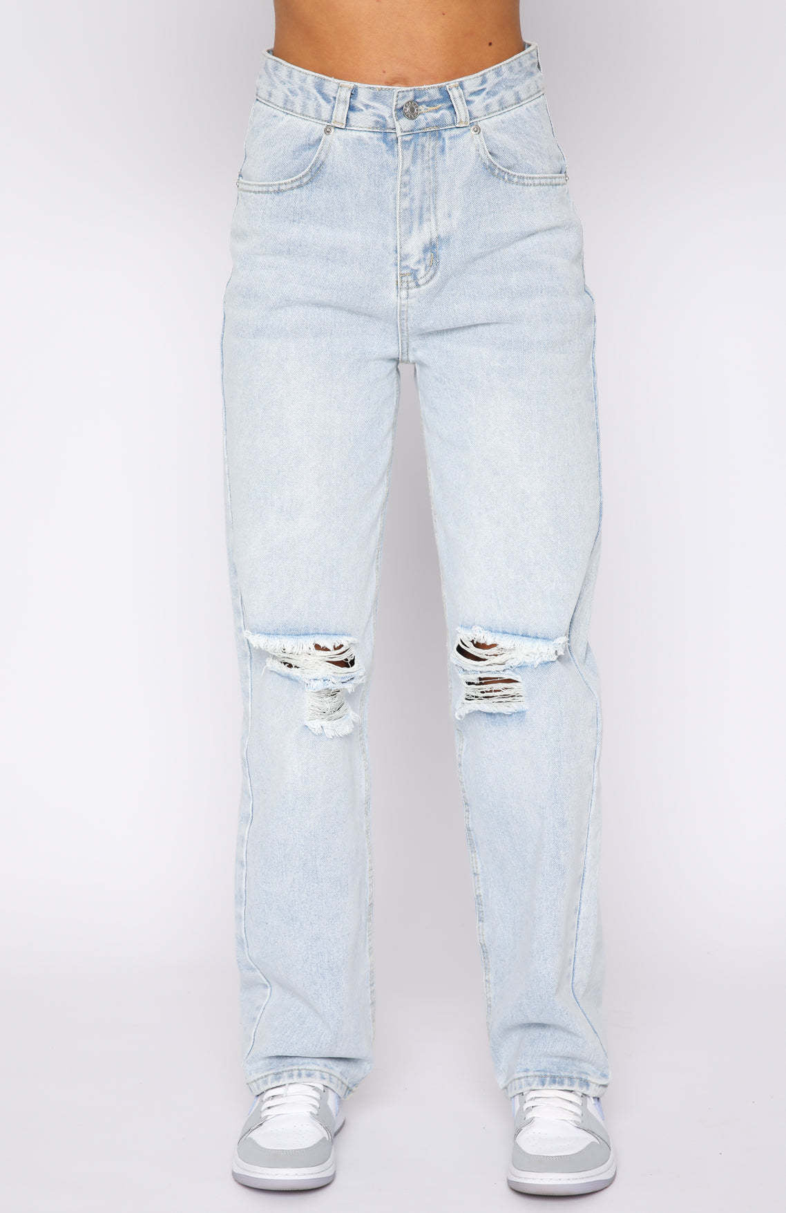 Damer High-Waist Jeans i afslappet Loose-Fit stil med iøjnefaldende Ripped-detaljer Stilla