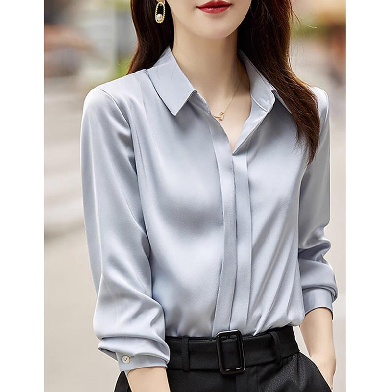 Dame elegant bluse i let satin med moderne knapdetaljer Stilla