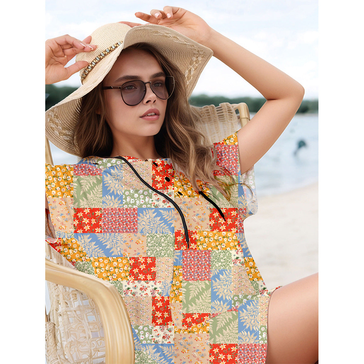 Dame afslappet strandkjole med glædeligt patchwork-design Stilla