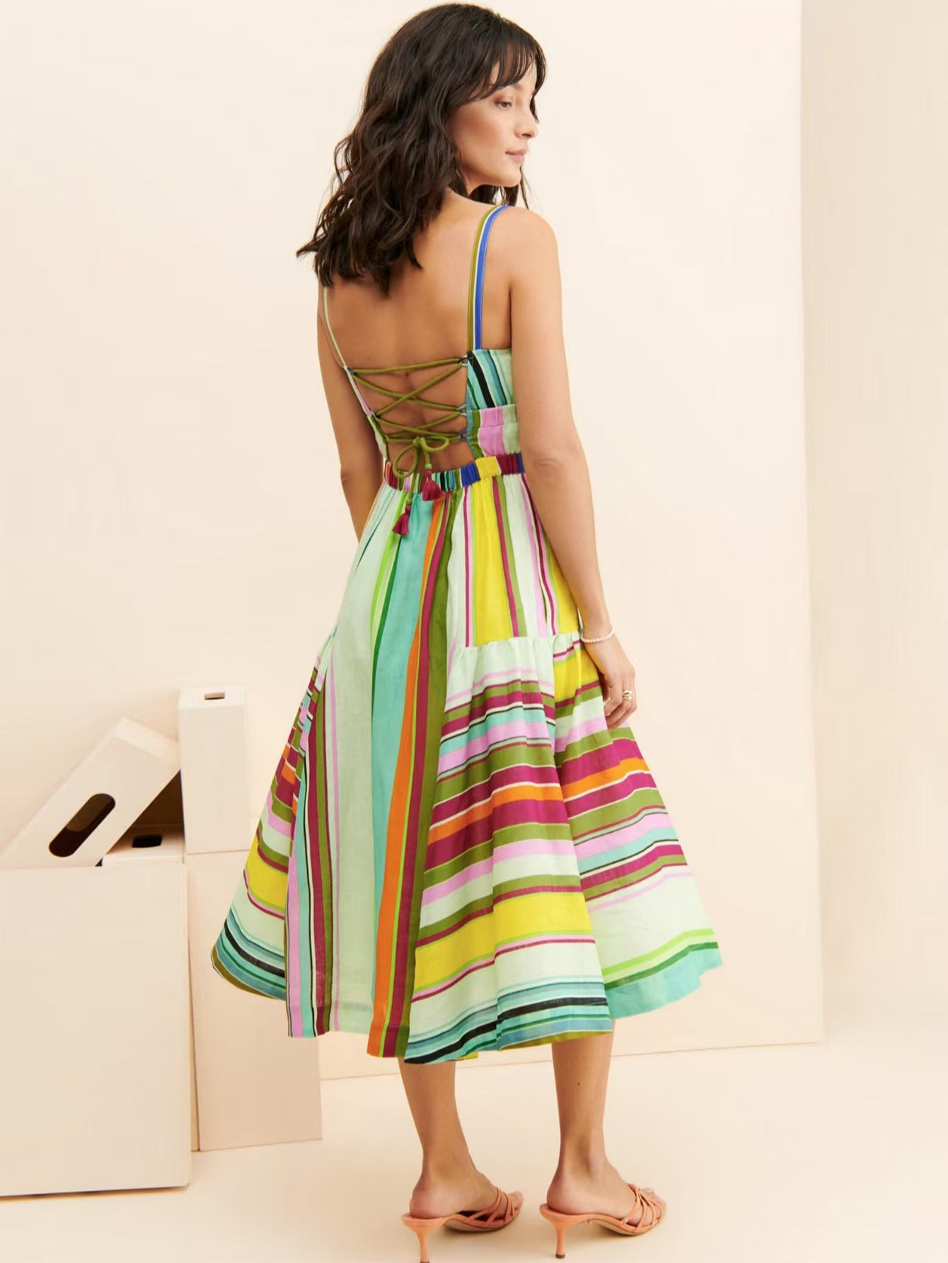Dame A-linje Sommer Midi Kjole med justerbare stropper og livligt stribemønster Stilla