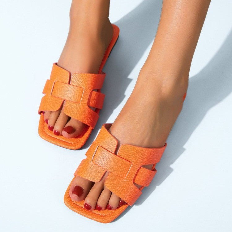 Dame åbne pantoletten med raffineret remdesign og skridsikker sål Stilla