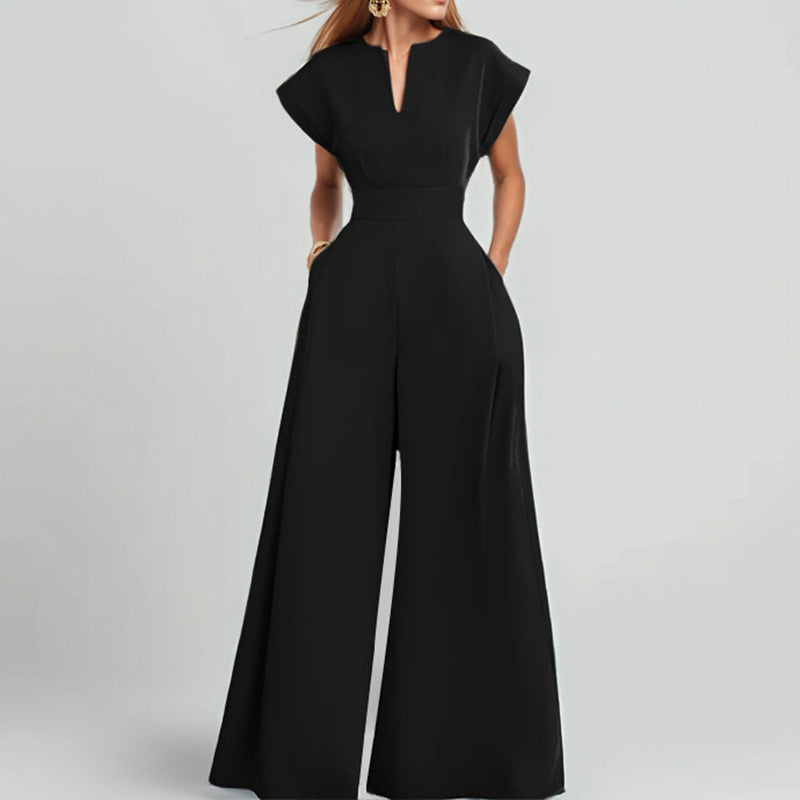 Dame jumpsuit med elegant V-udskæring og bredt ben Stilla