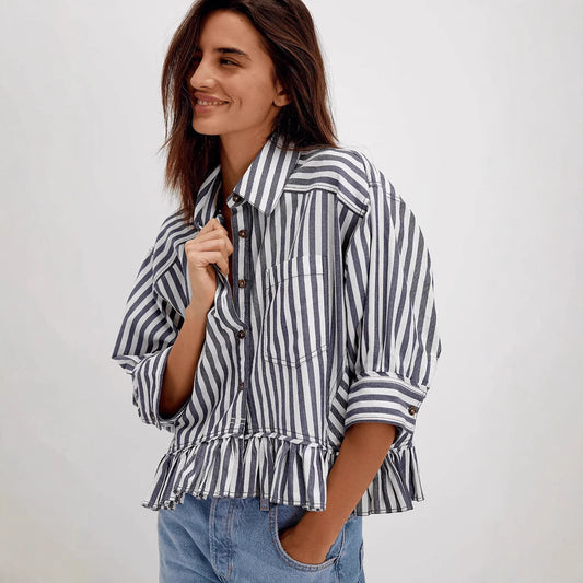 Dame afslappet blusejakke med flæse Stilla