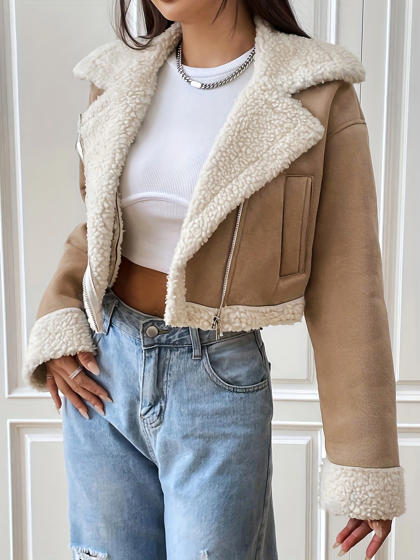 Dame elegant cropped jakke med teddyfur og lynlås Stilla