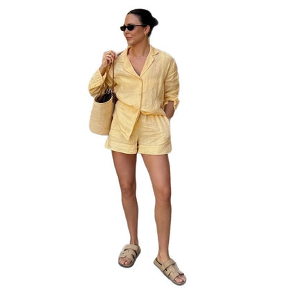 Dame Sommerligt Lin-Set med korte shorts og afslappet bluse Stilla