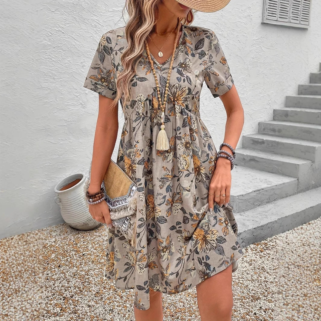 Dame afslappet kjole med voluminøs pasform og blomstret design Stilla