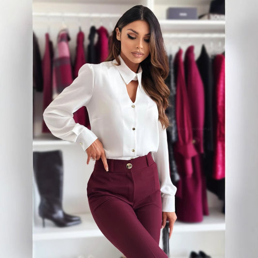 Dame elegant bluse med V-udskæring og dekorative knapper Stilla