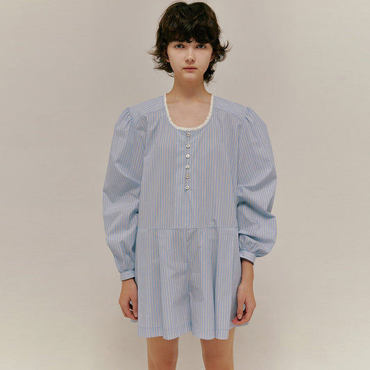 Dame afslappet kjole med puffærmer og knaplukning Stilla