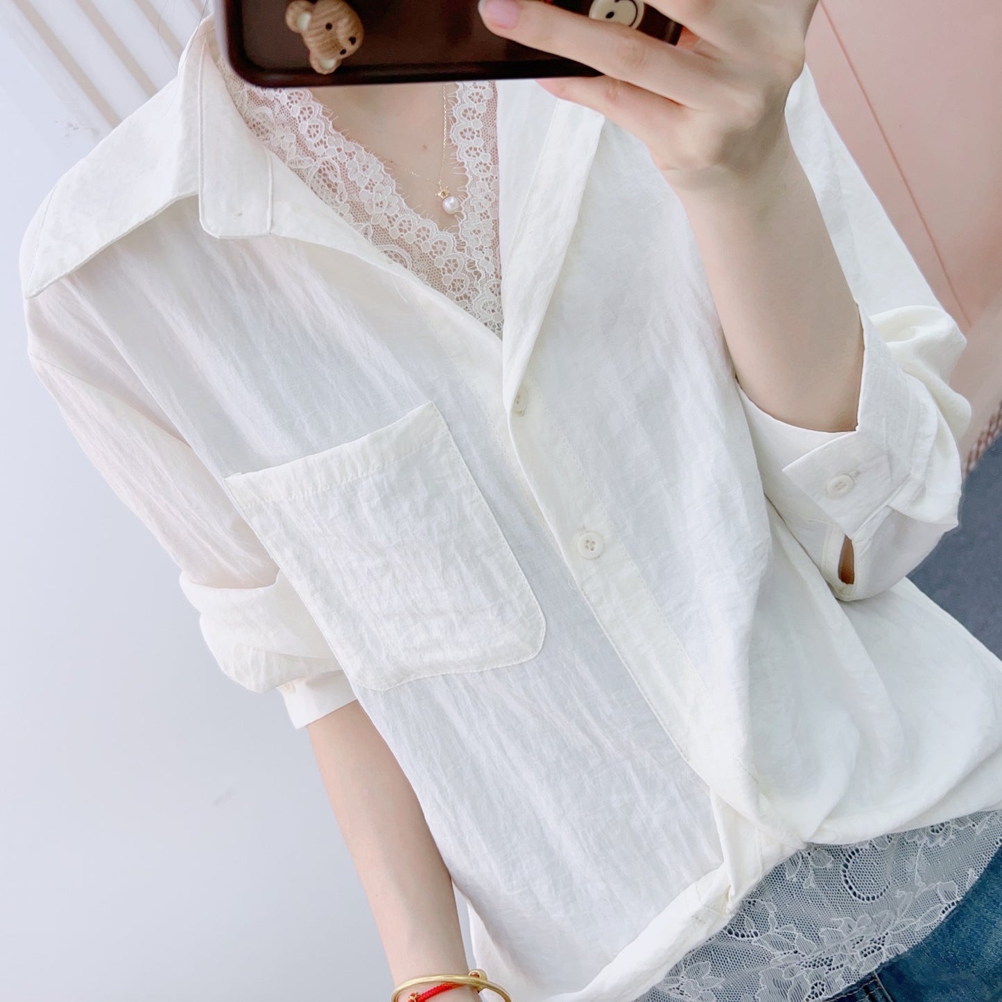 Dame elegant bluse med fine spidse detaljer og afslappet snit Stilla