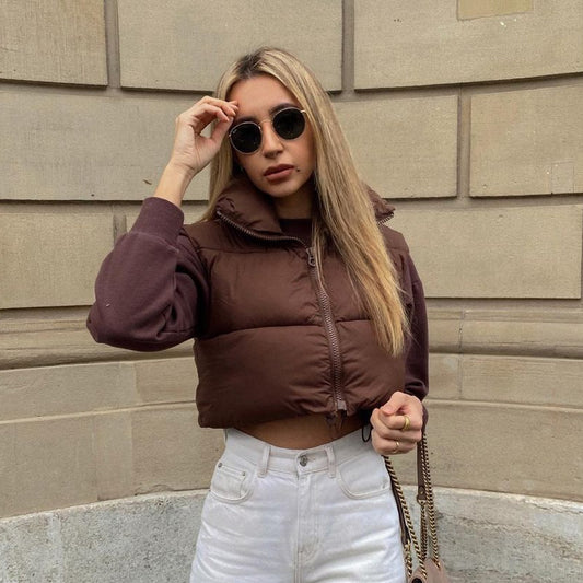 Dame quiltet vest med høj krave og praktiske lynlåslommer Stilla