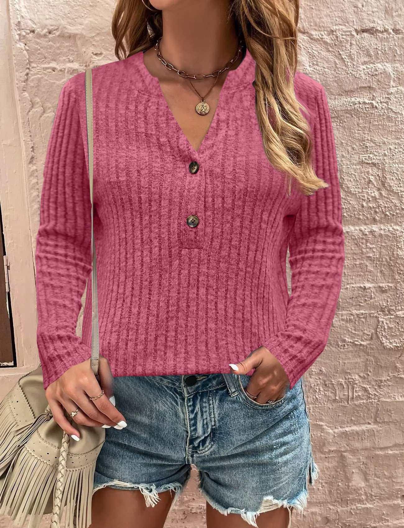 Dame afslappet langærmet skjorte med struktureret ribdesign og praktiske knapper Stilla