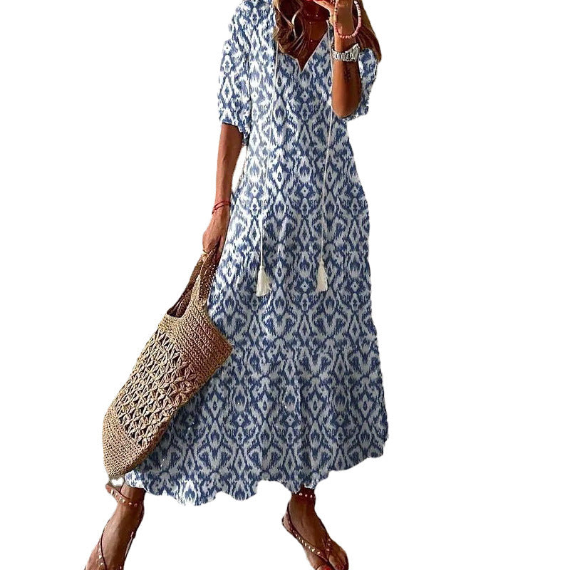 Dame afslappet maxikjole med dyb V-udskæring og frynser Stilla