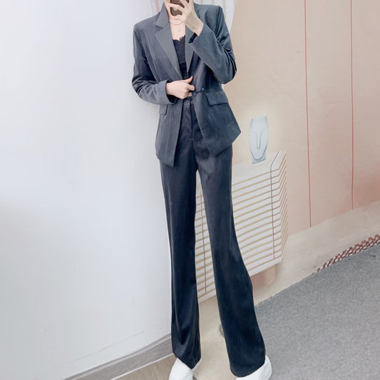 Dame Elegant Blazer-Bukser-Sæt med struktureret stof og moderne detaljer Stilla