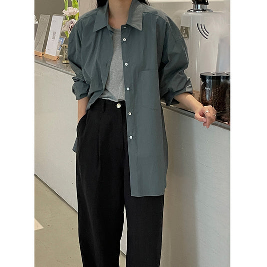 Dame afslappet skjorte med moderne snit og praktiske brystlommer Stilla