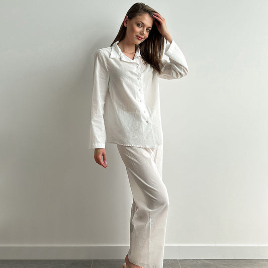 Dame afslappet cropped pyjamasæt med knapdetaljer og elastisk linning Stilla