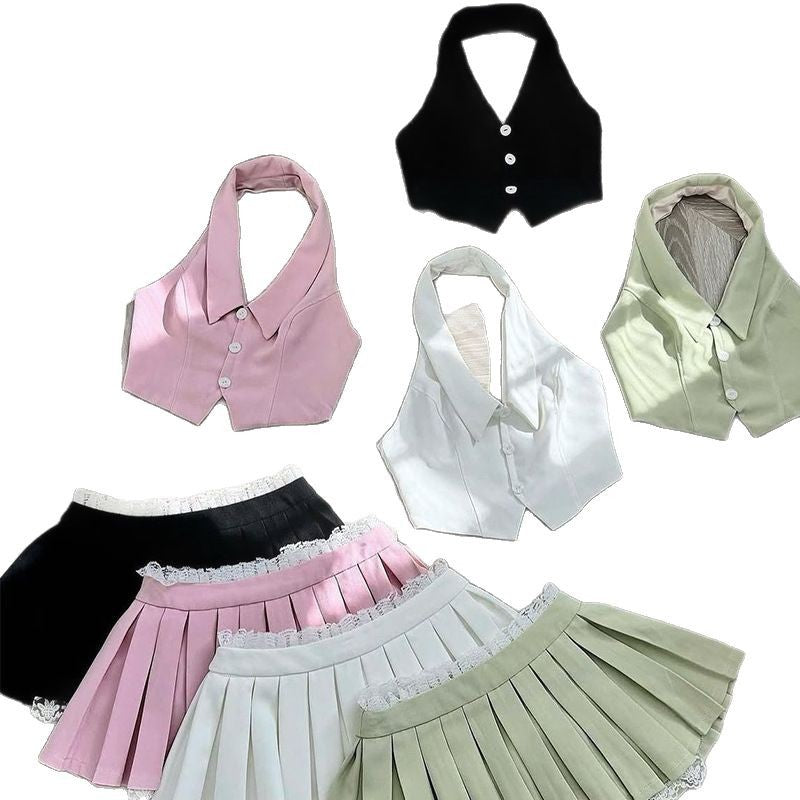 Dame cropped bluse med aftagelig krave og elegante knapdetaljer Stilla