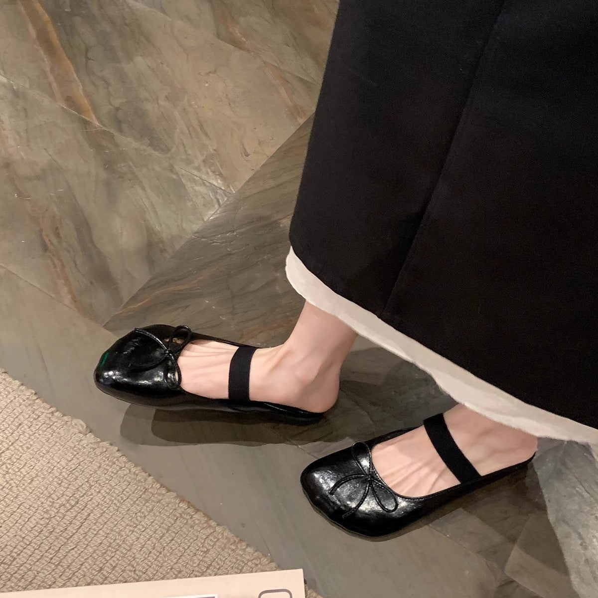 Dame Elegant Ballerina Flats med justerbar rem Stilla