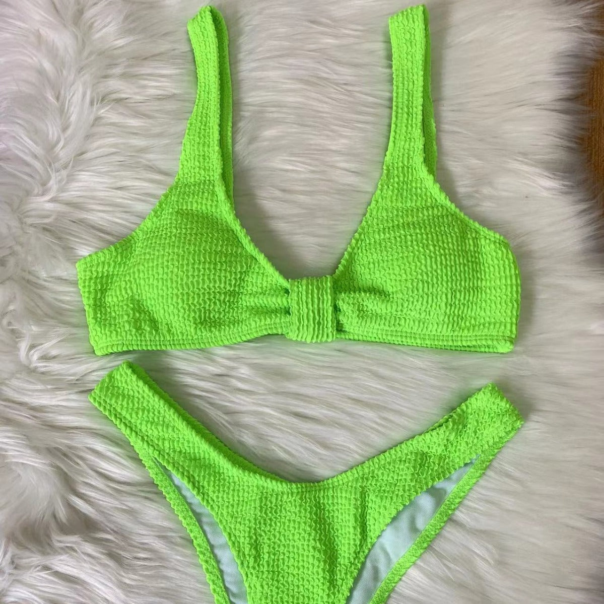 Dame Elegant Bikini-Sæt med glitrende kædedetaljer Stilla