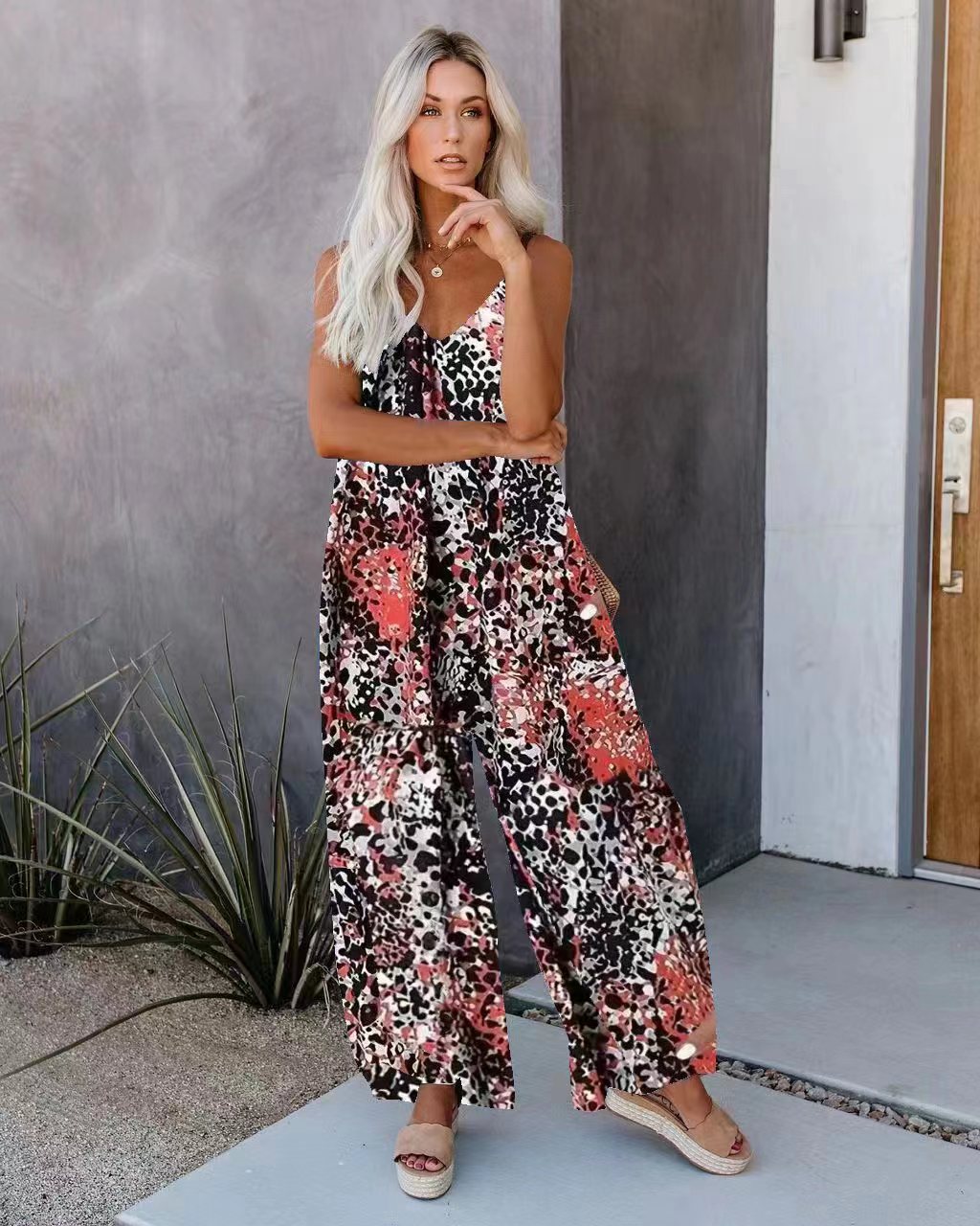 Dame Casual Jumpsuit med farverig print og bred ben Stilla