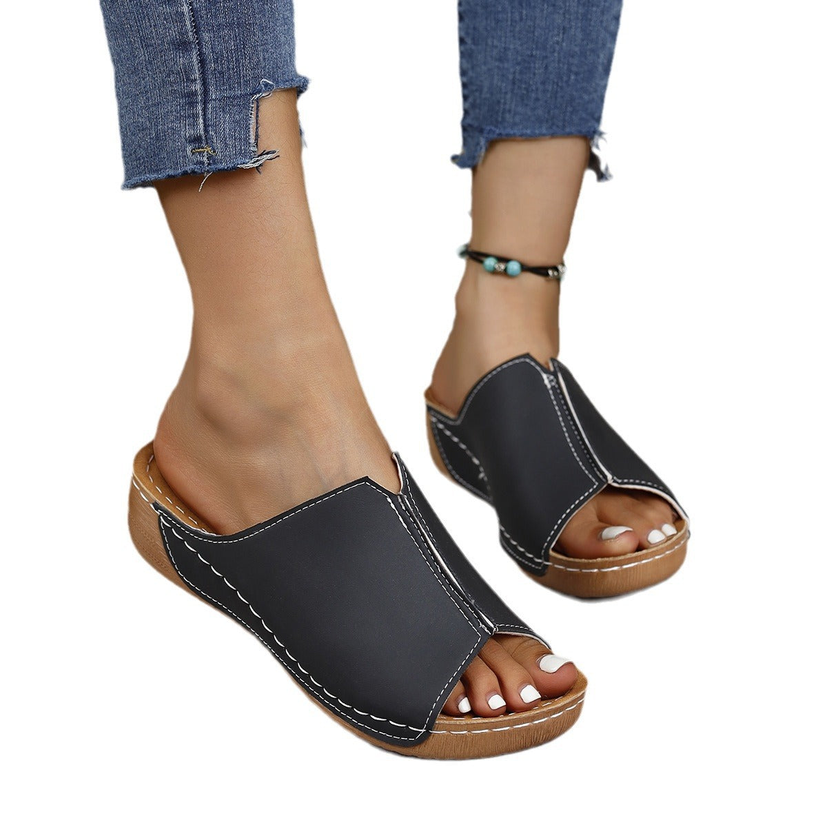 Dame åbne pantoletten med elegant snit og drømmende fodseng Stilla