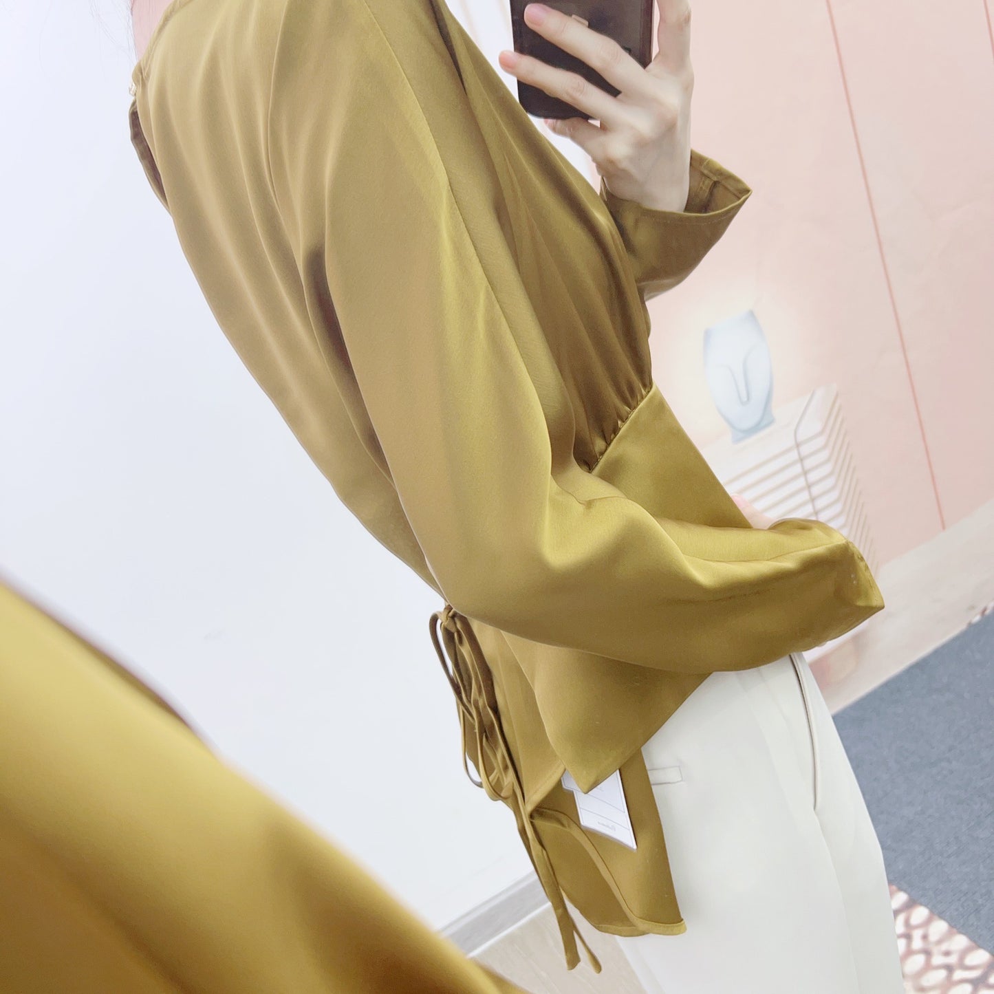 Dame elegant bluse med sløjfebånd og let stof Stilla