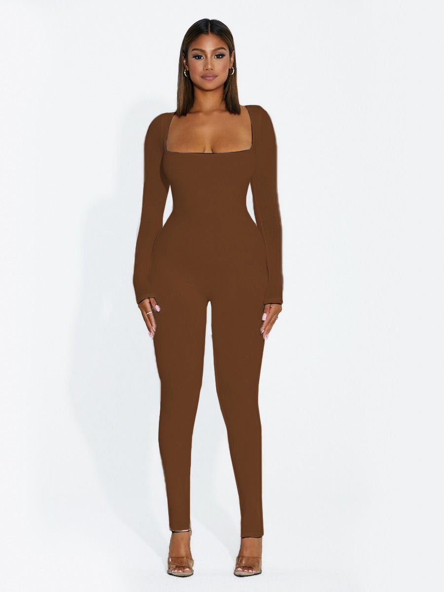 Dame Langærmet jumpsuit med dyb firkantet udskæring og figursyet design Stilla