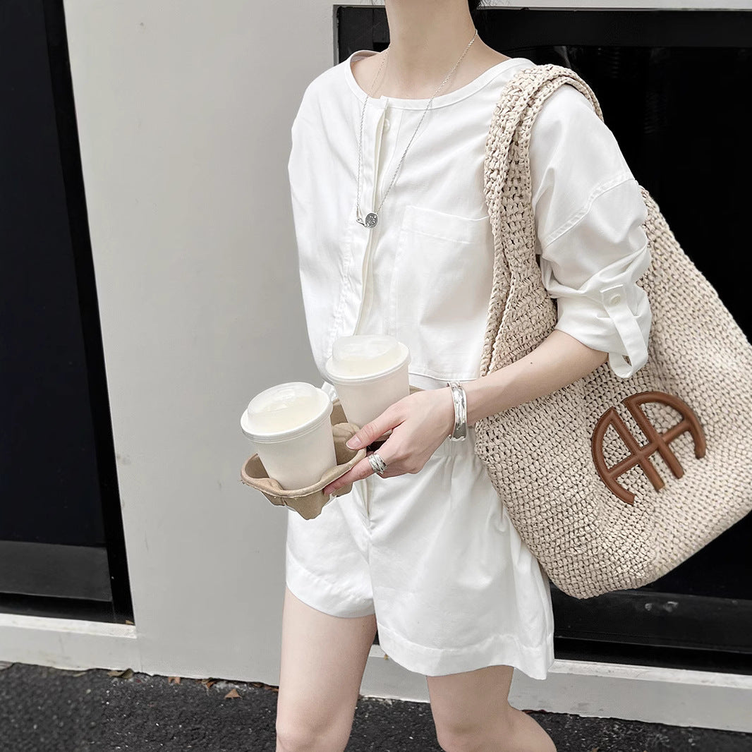 Dame afslappet skjortebluse med taljeret snit og praktisk brystlomme Stilla